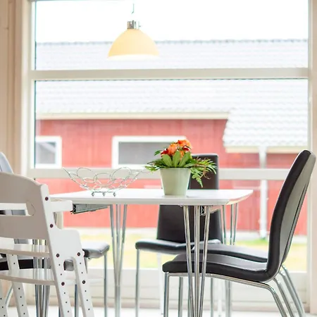 Holiday home Vital Mit Kamin, Sauna Und Terrasse Grossenbrode