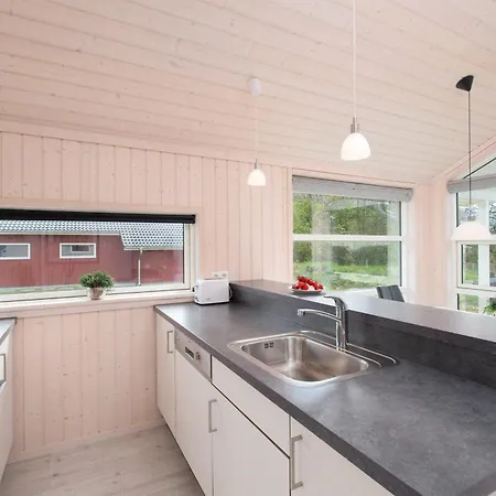 Vital Mit Kamin, Sauna Und Terrasse Holiday home Grossenbrode